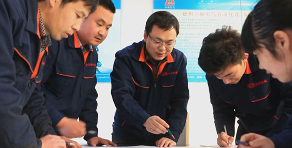 寶鼎輪式挖掘機(jī)抓木機(jī)廠(chǎng)家20余年設(shè)計(jì)經(jīng)驗(yàn)積累