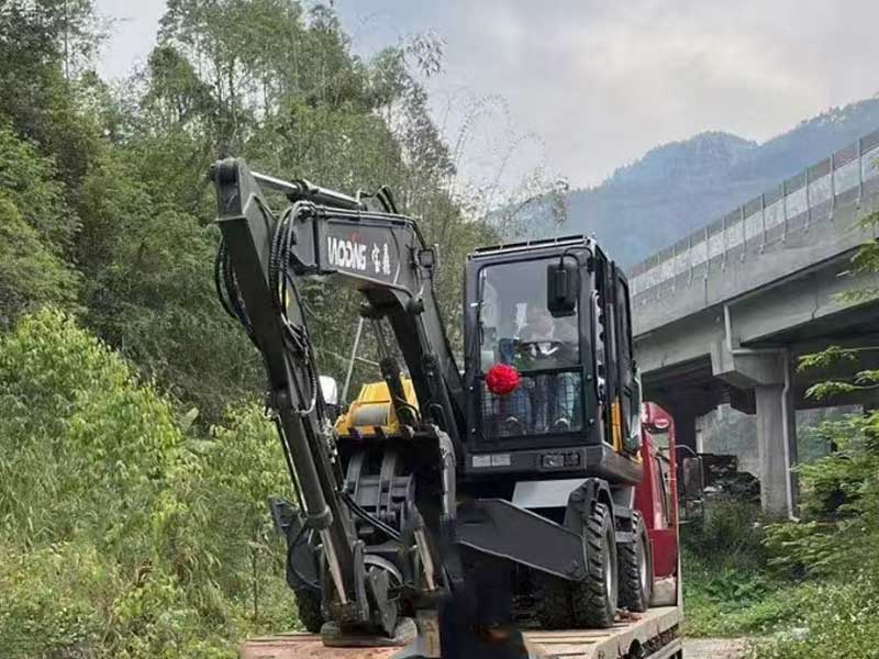 寶鼎抓木機(jī)
